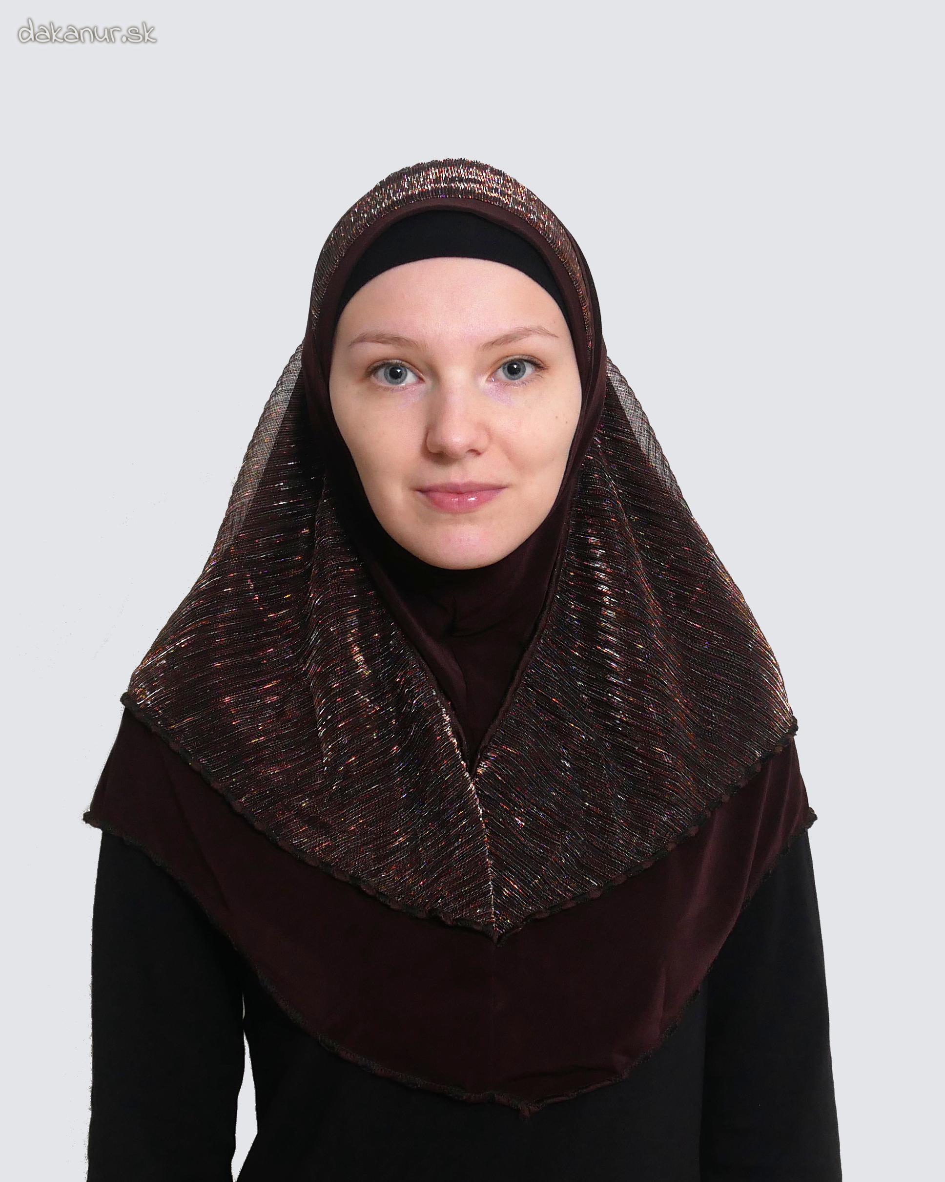 Ozdobný tmavohnedý hijáb