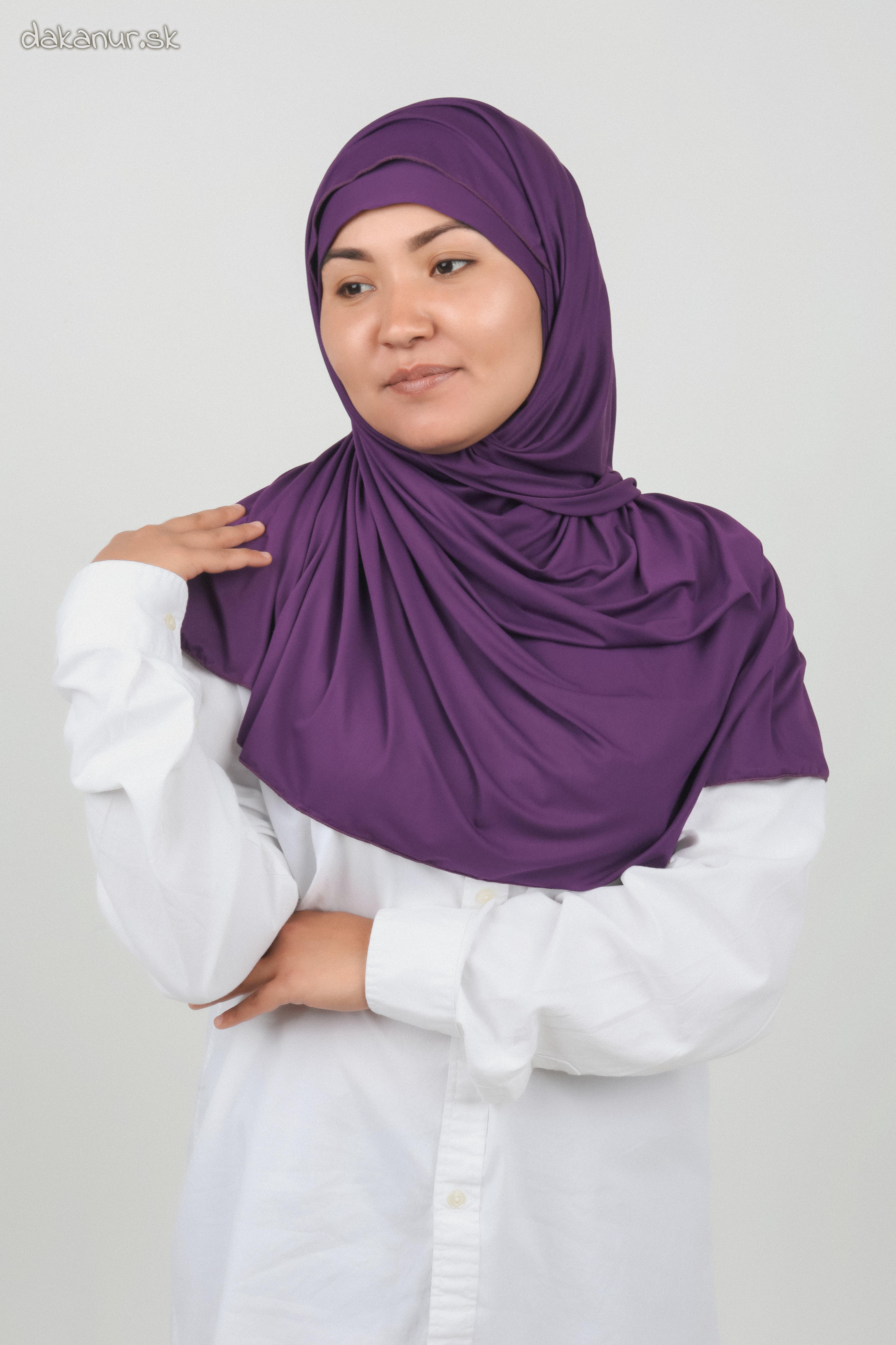 Hijáb fialový s "čiapočkou"