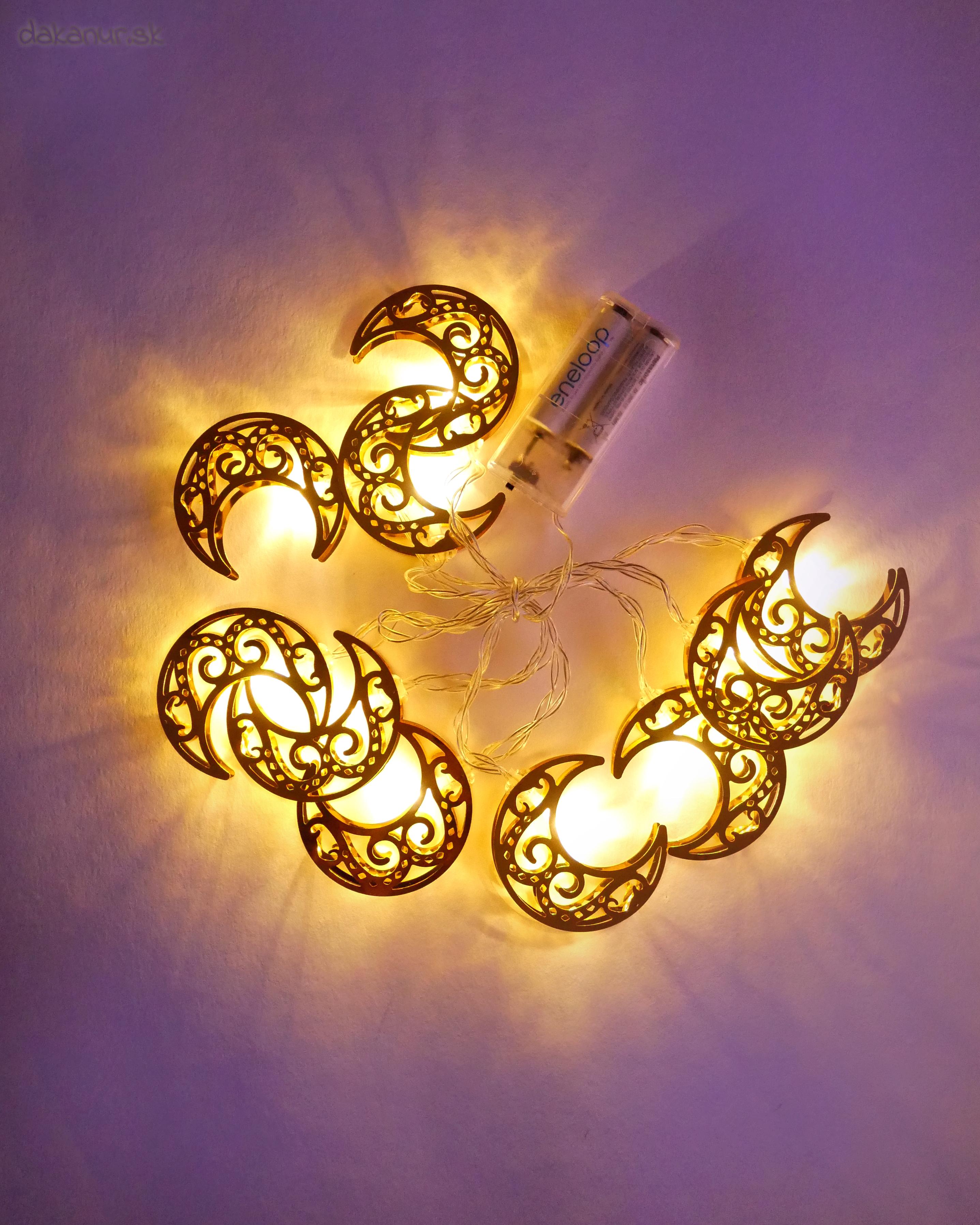 Žlté ramadánové svetielka LED polmesiace