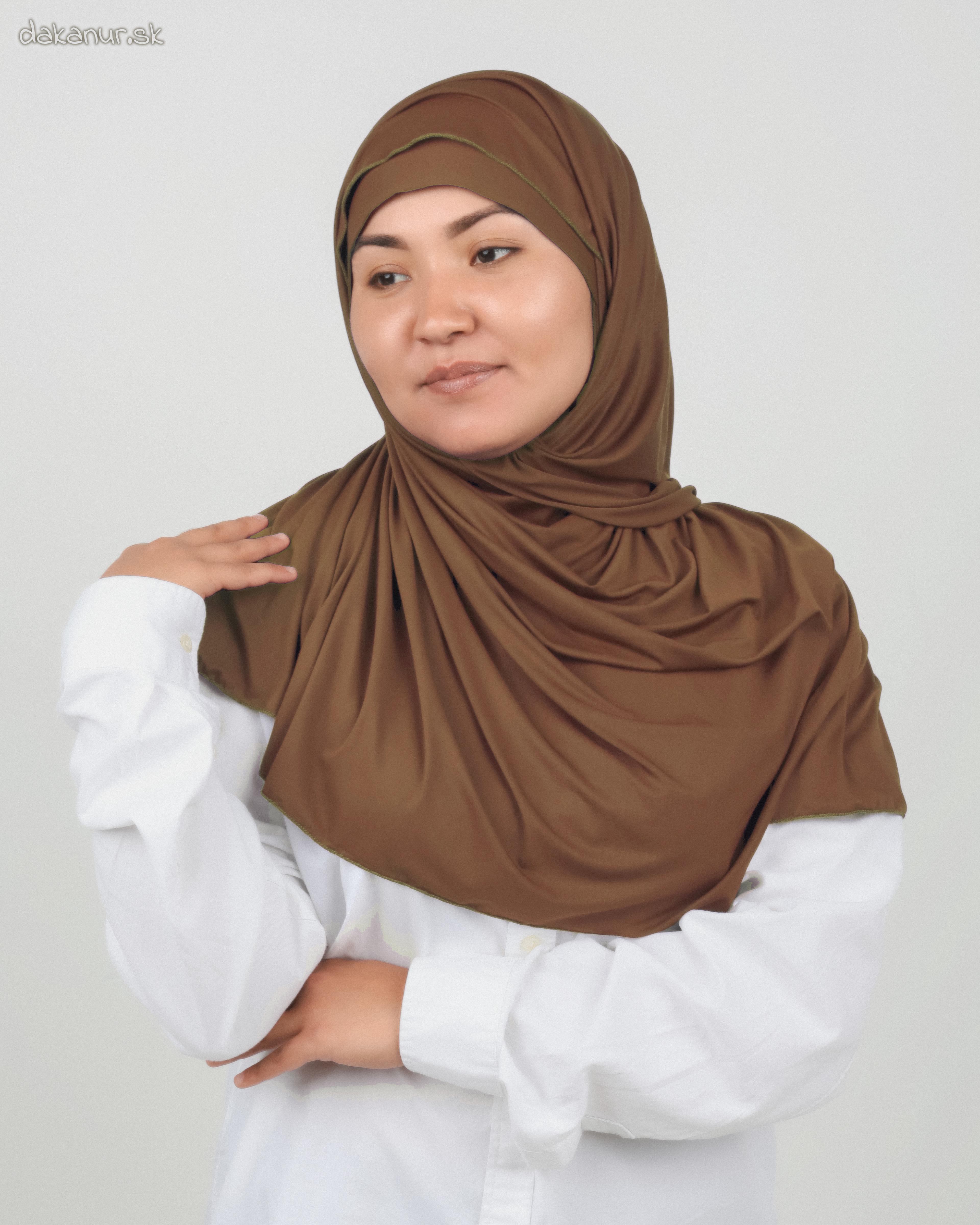 Hijáb hnedý s "čiapočkou"