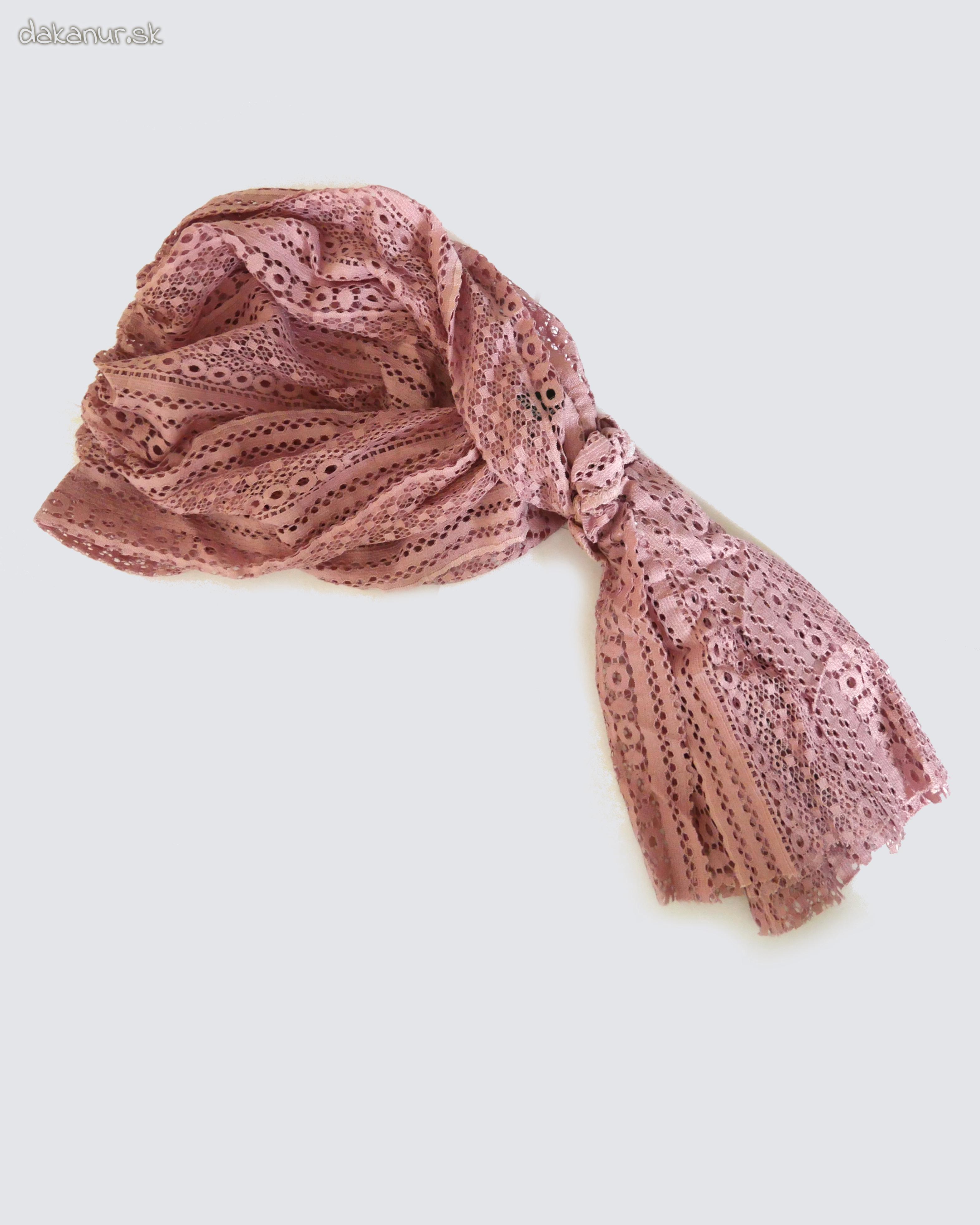 Ružový krajkovaný turban
