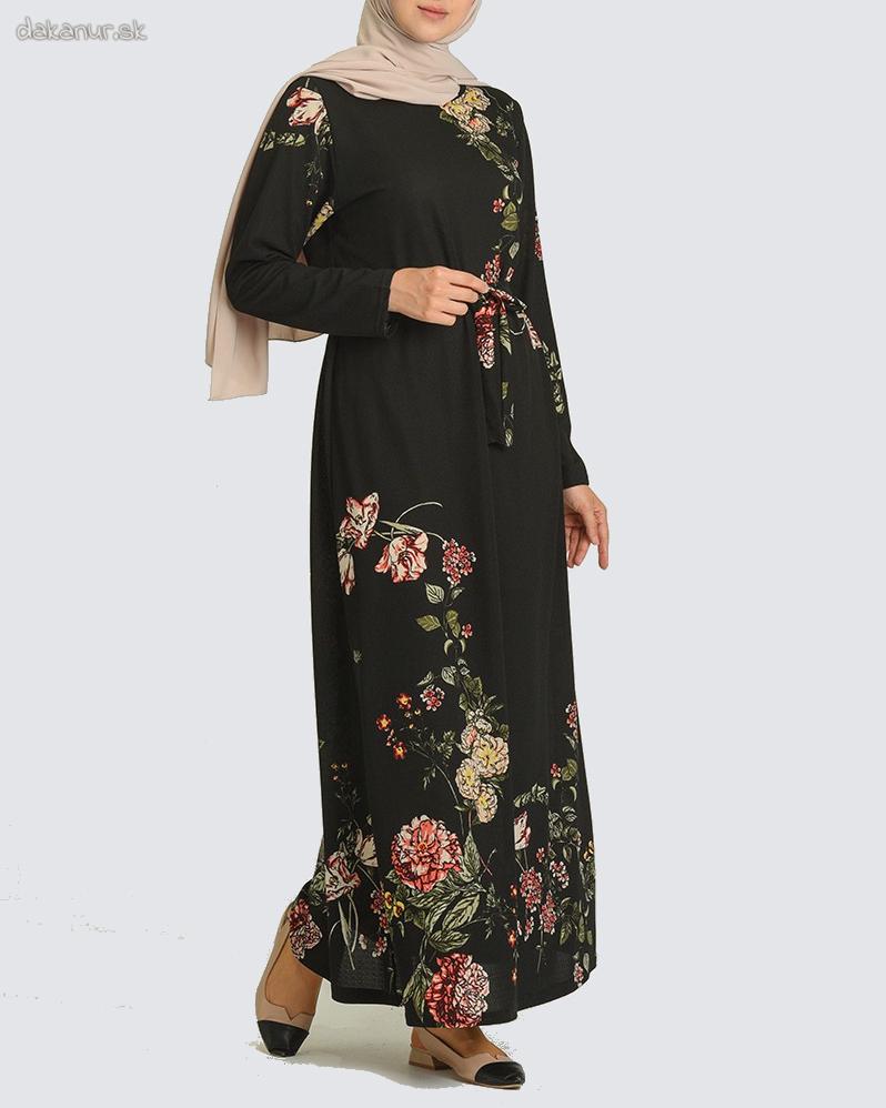 Čierne elastické šaty s pestrofarebnými kvetmi
