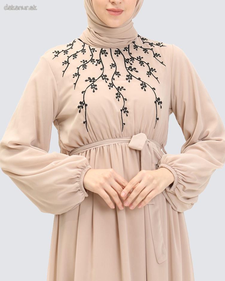 Vyšívané béžové šaty, listový kvetinový vzor
