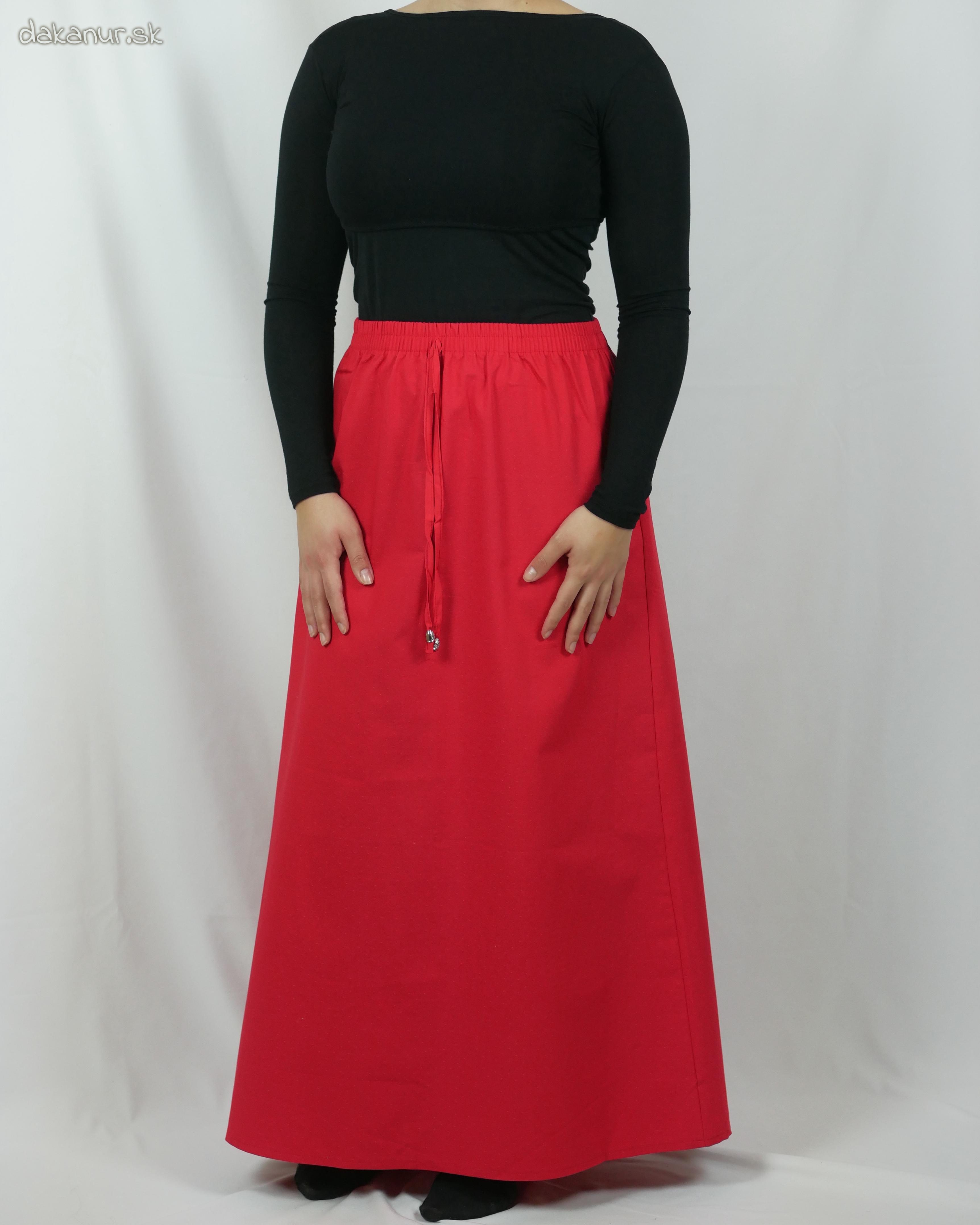 Červená sukňa s minibodkami