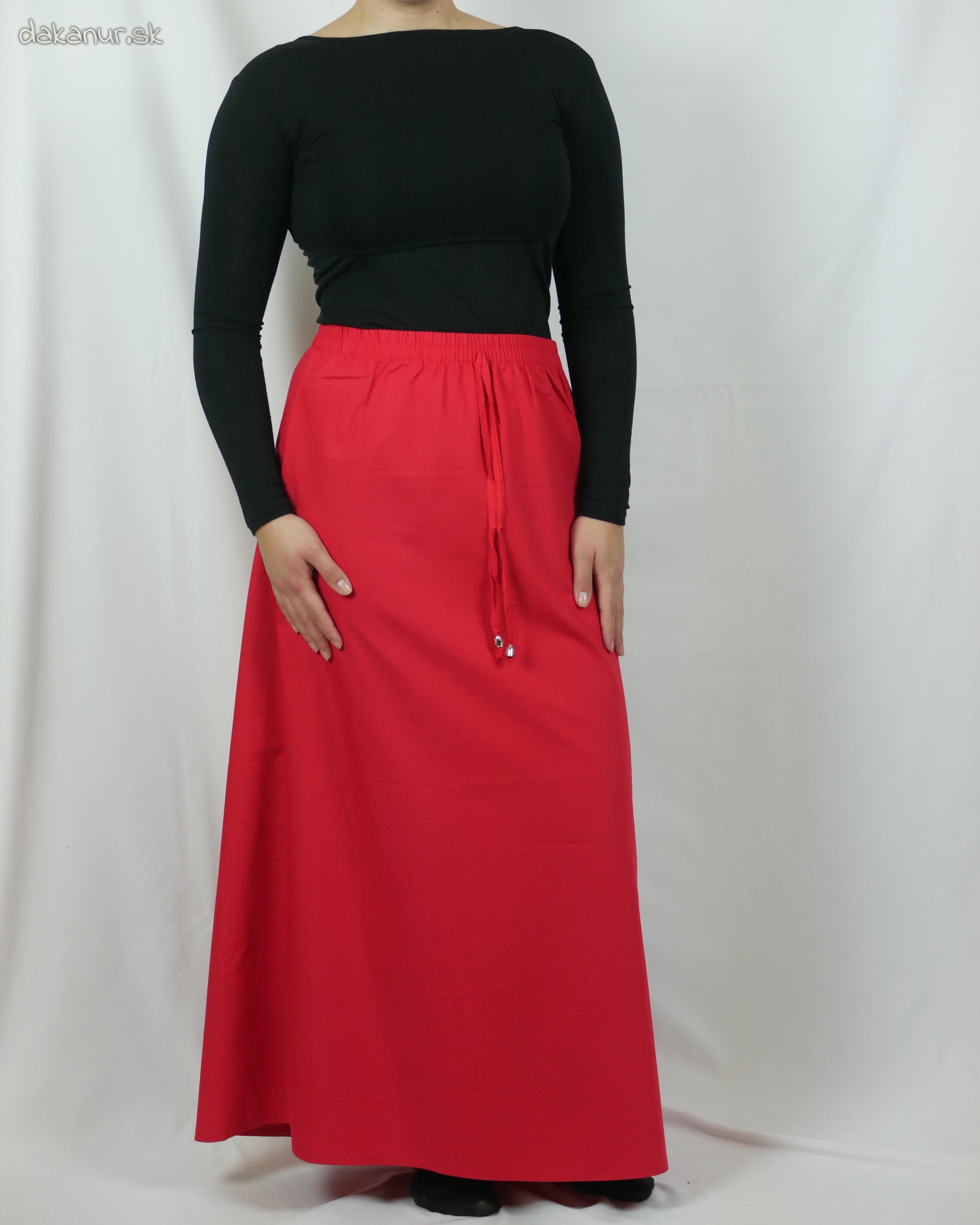 Červená sukňa s minibodkami