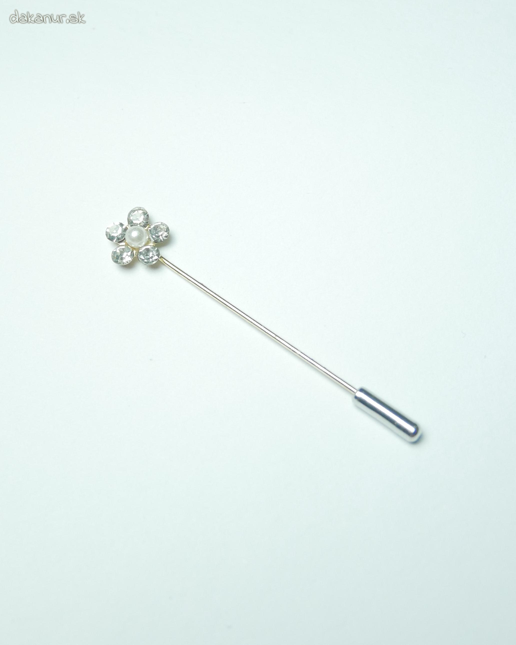 Špendlík strieborný kvet s bielou perličkou